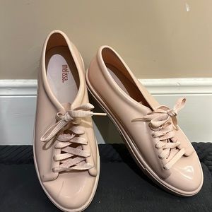 Melissa tennis shoes ladies size 8